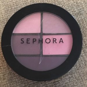 Makeup 🍭Sephora purple hues eye shadow.